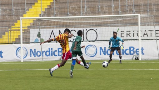 Moubarag played with one good leg and one gigantic heart. Photo: Gabriel Stauring / i-ACT